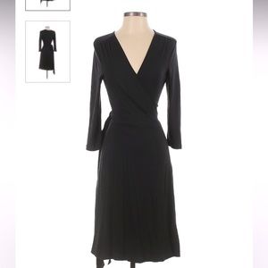 Banana Republic Classic Wrap Dress size Medium